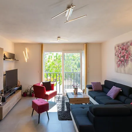 Roman Apartament *